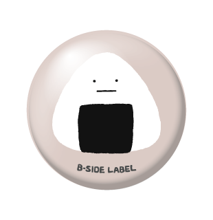 おにぎり塩正面/小缶バッジ