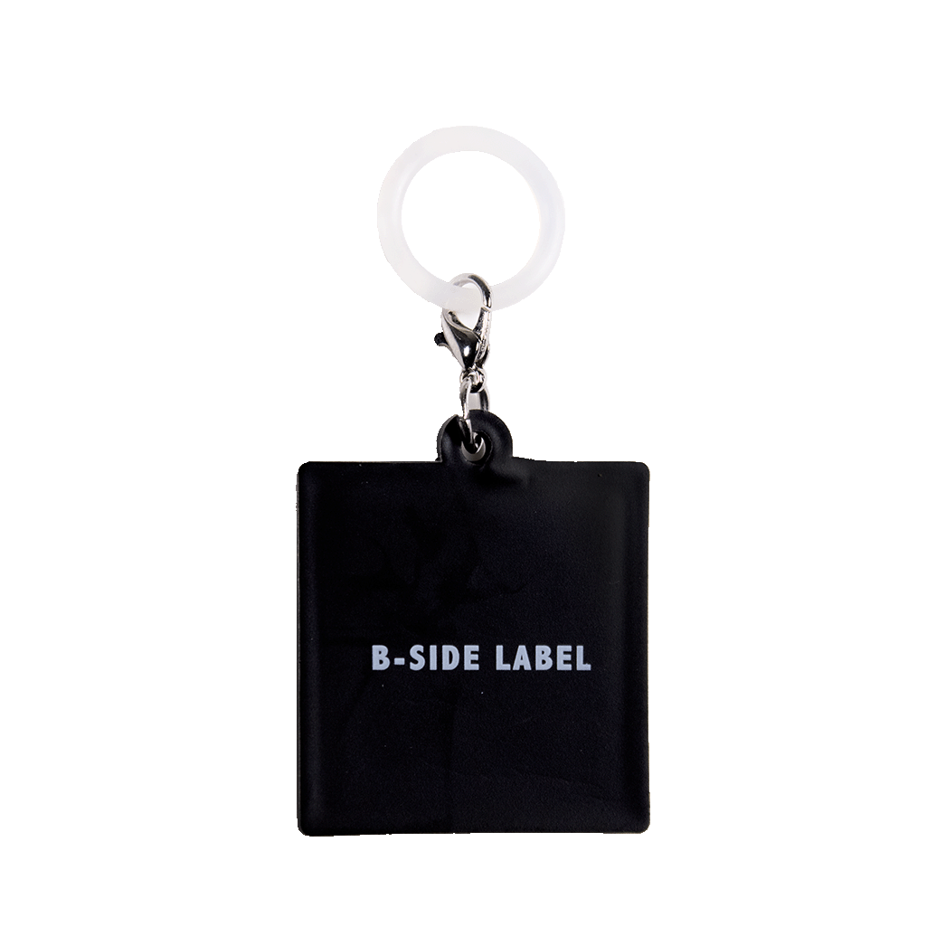 真顔真珠耳飾り/めじるしマーカー