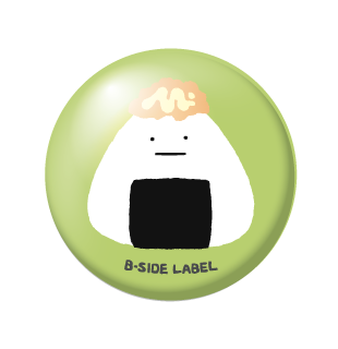 おにぎりツナマヨ正面/小缶バッジ