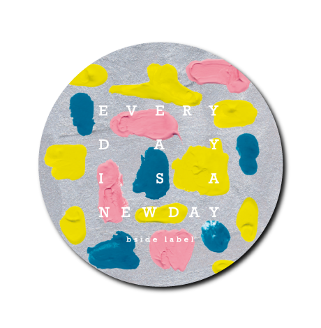 EVERY DAY 丸(グレー背景)